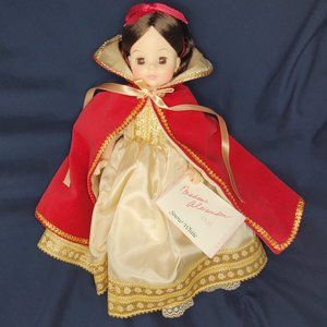 Vintage Madame Alexander Snow White Doll - #1556
